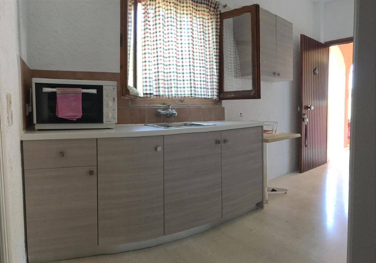 Corner Aparthotel 2*